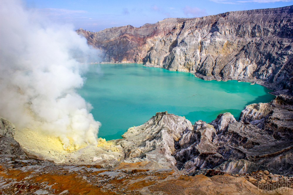 Kawah Ijen acid lake in Indonesia