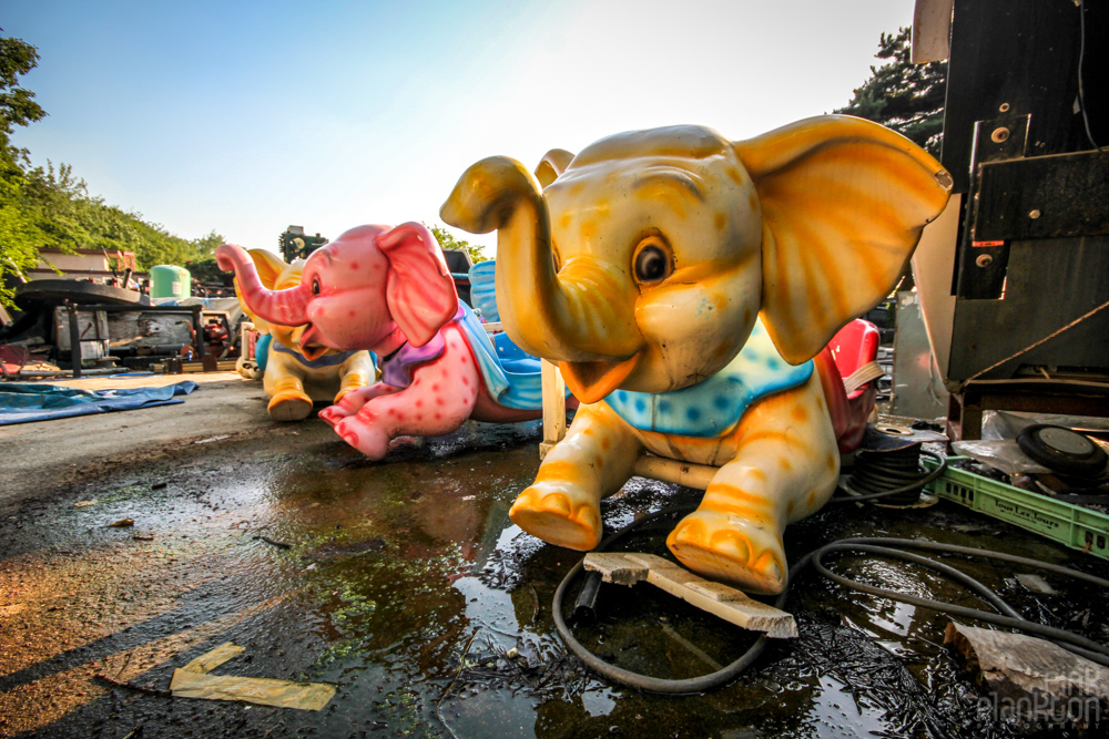 Yongma Land Abandoned Theme Park in Seoul Korea