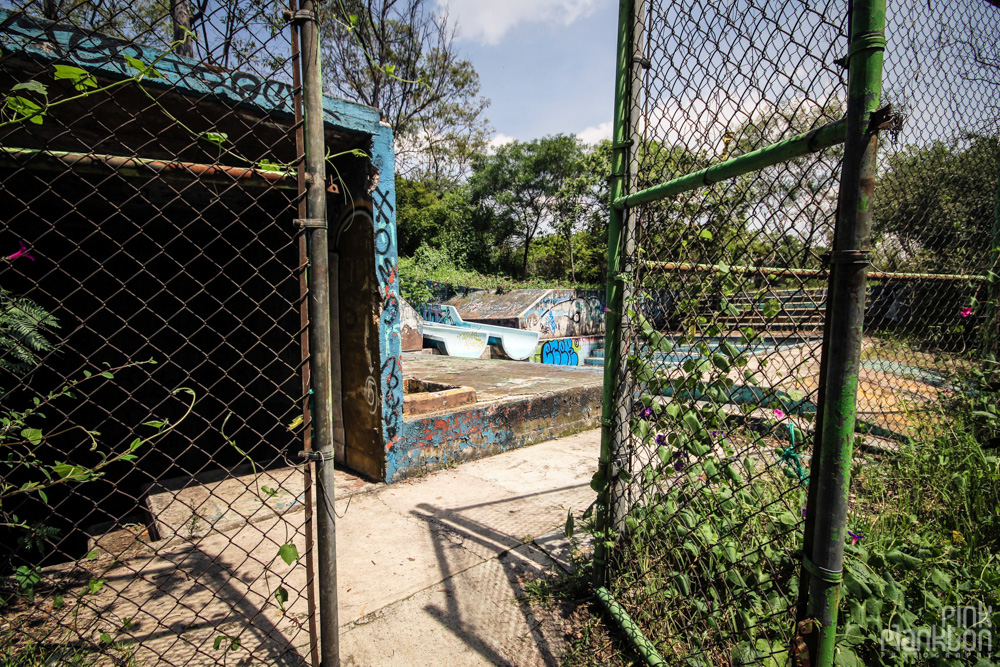 entrance to abandoned Atlantis Water Park in Mexico City