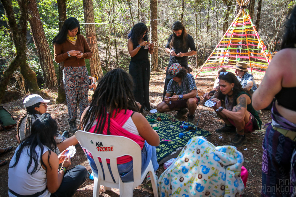 group at string art workshop at Festival Psycristrance