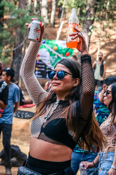 girl dancing at Festival Psycristrance