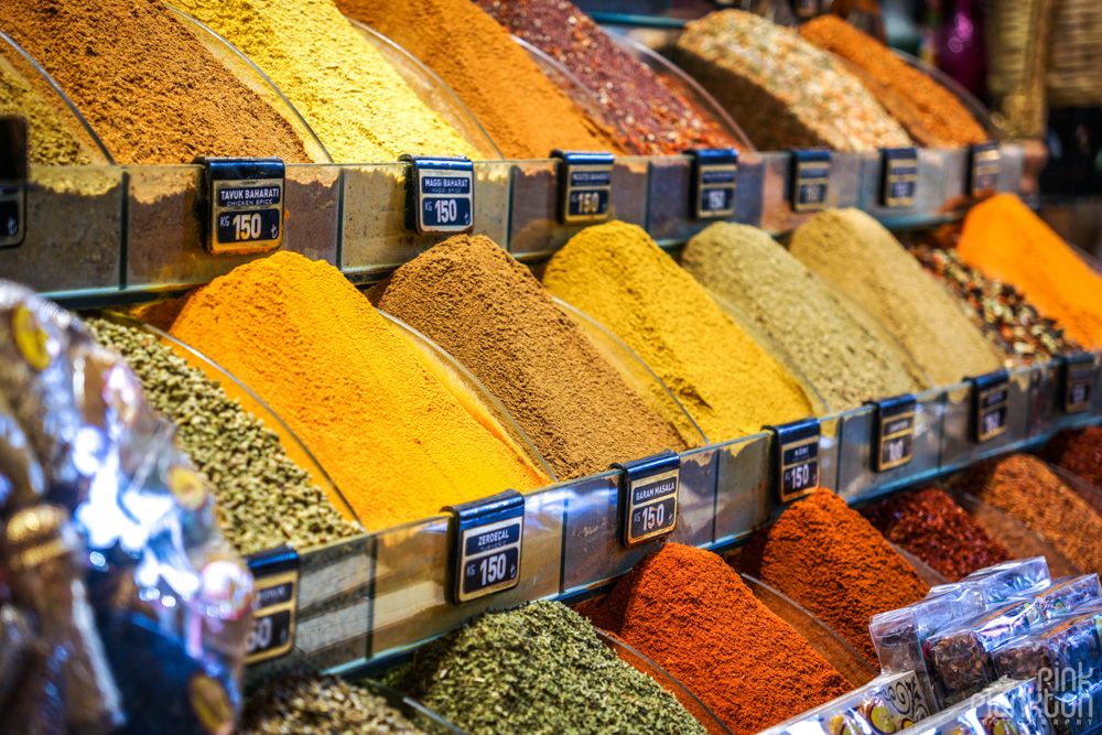display of spices in Istanbul's Spice Bazaar
