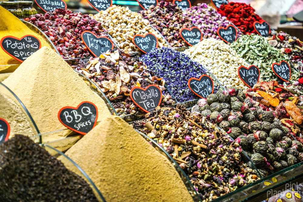 tea in Istanbul's Spice Bazaar