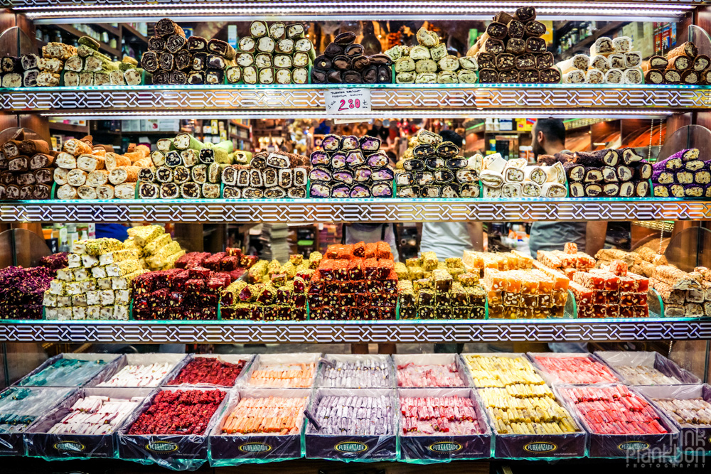 display if Turkish delight in Istanbul's Spice Bazaar