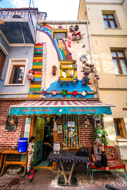 House with art in Balat, Istanbul