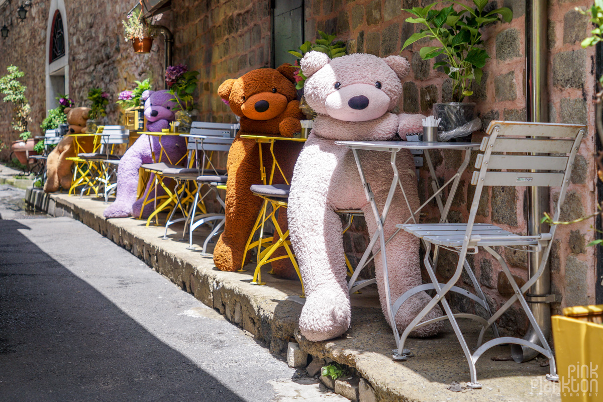 Bears on the seats of a cafe in Karakoy, Istanbul