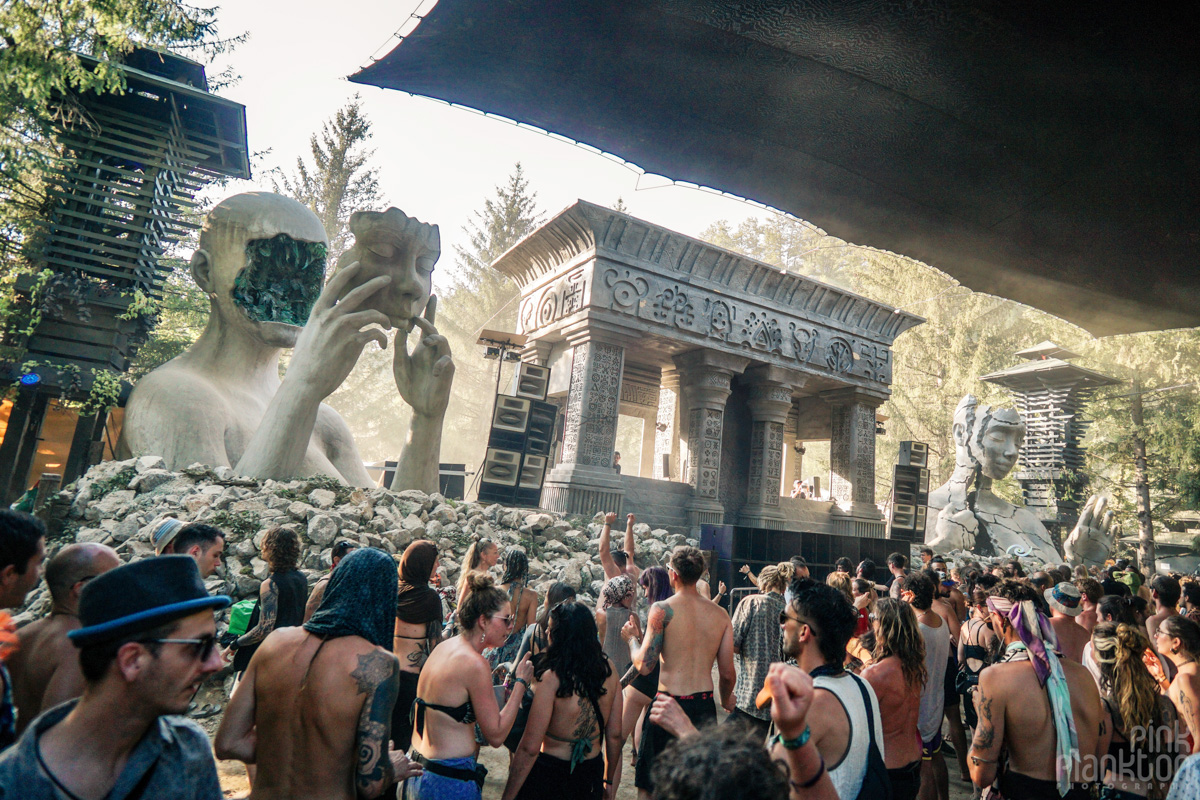 Face sculptures and temple by Daniel Popper at the Swamp Stage at Modem Festival