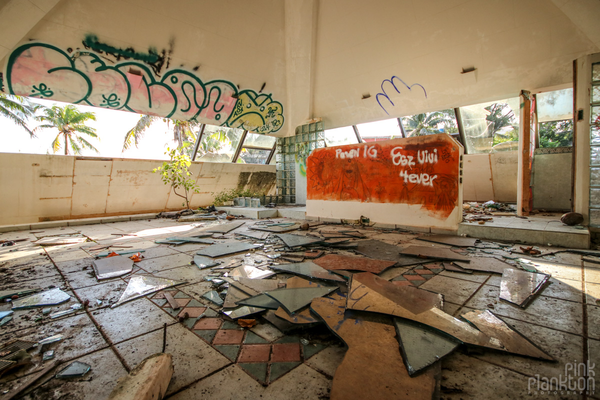 second floor of abandoned pyramid mansion in Playa del Carmen Mexico