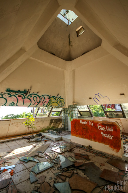 abandoned pyramid mansion in Playa del Carmen Mexico